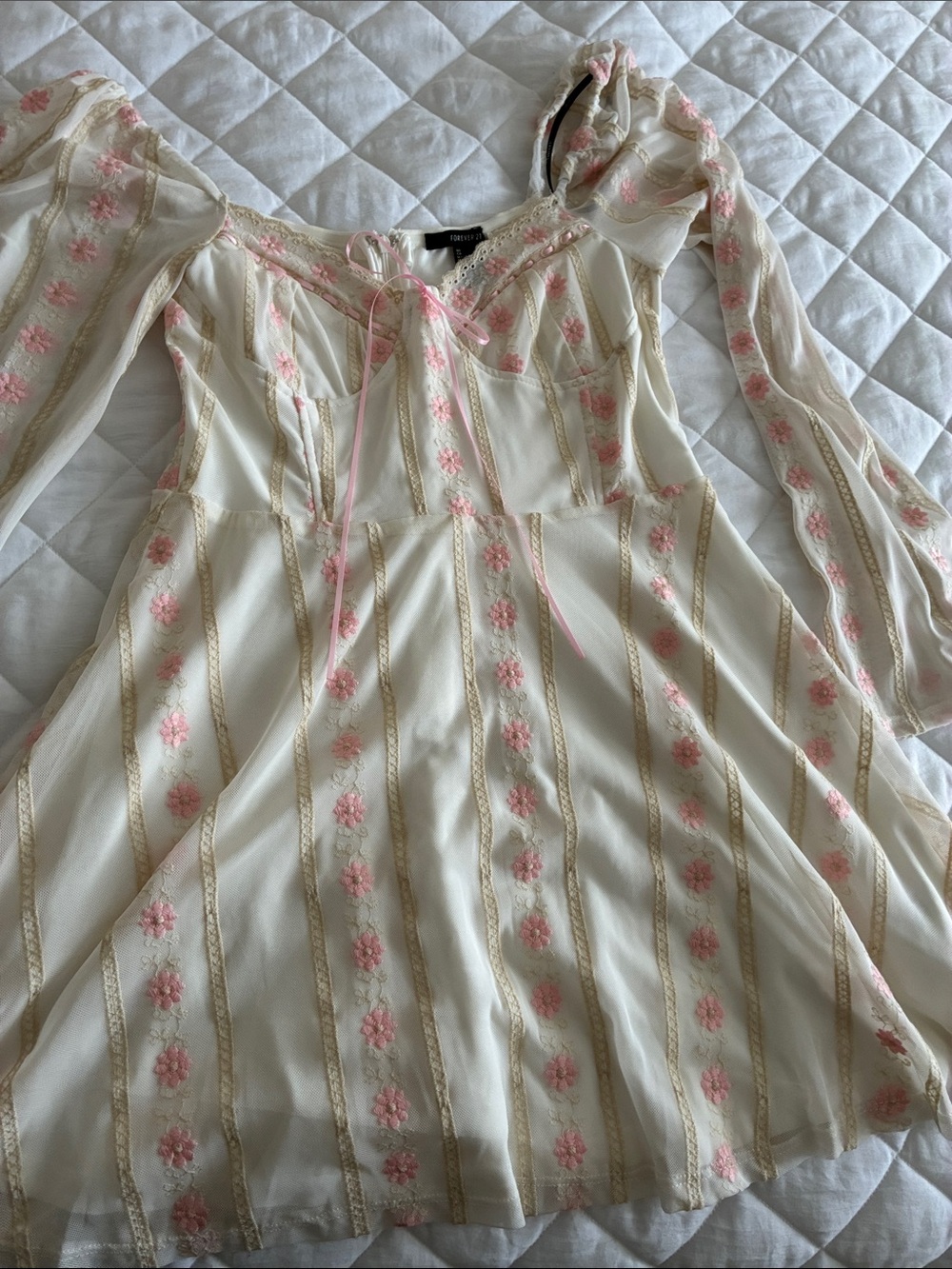 Forever 21 dress cream color with pink flowers